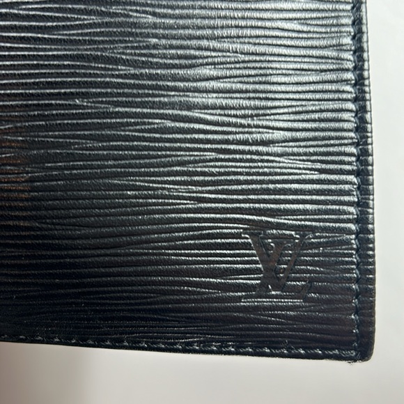 Louis Vuitton, Clutch bag Jena Black Epi - Picture 14 of 17